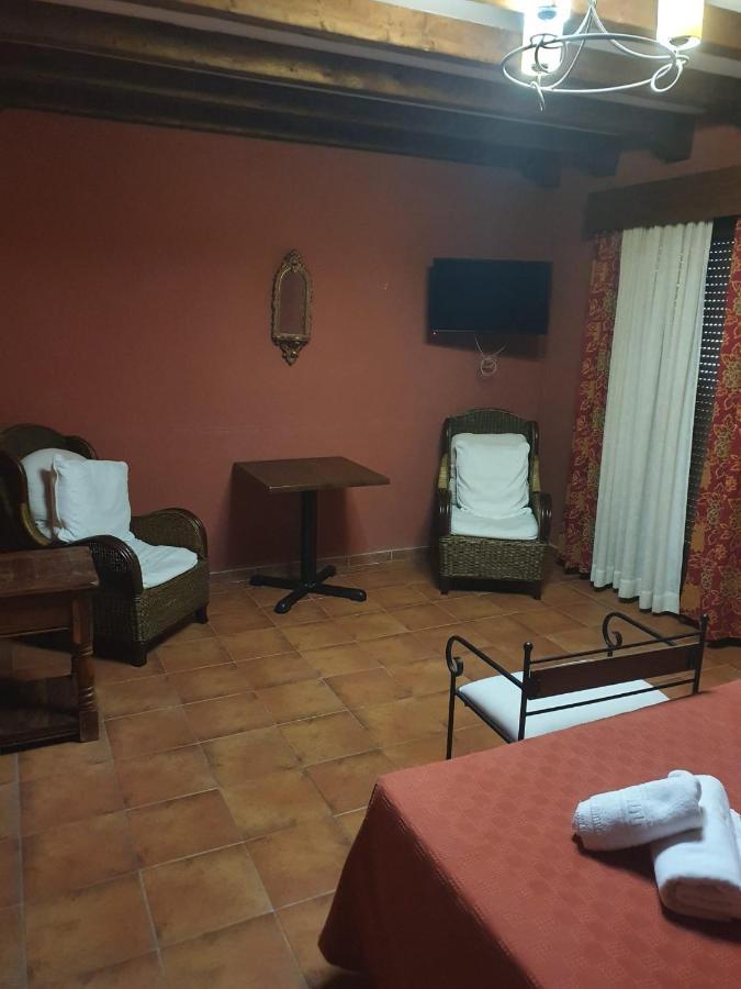 Hostal La Plata Оропеса Екстериор снимка