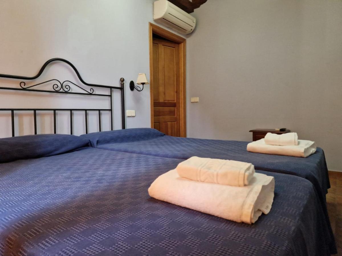 Hostal La Plata Оропеса Екстериор снимка