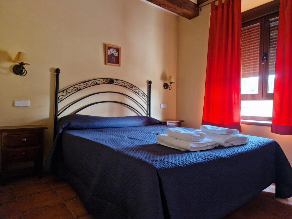 Hostal La Plata Оропеса Екстериор снимка