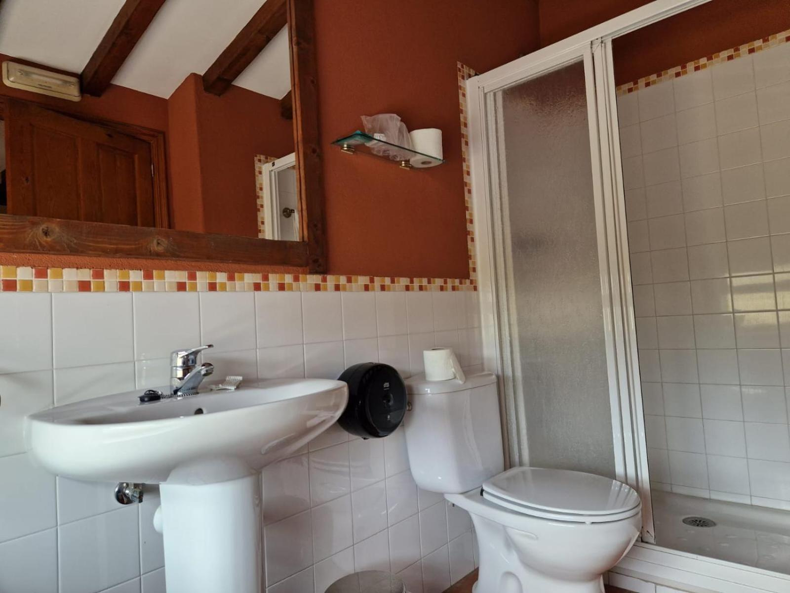 Hostal La Plata Оропеса Екстериор снимка